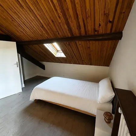 Maison Familiale Avec Charme Auvergnat Hébergement de vacances Lafeuillade-en-Vezie