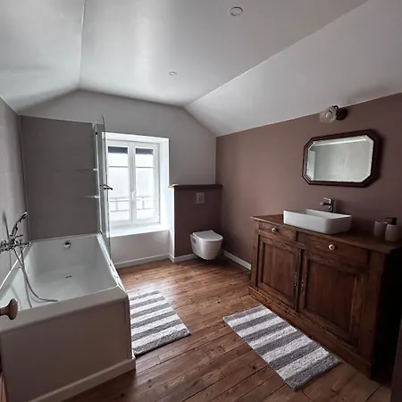 Hébergement de vacances Maison Familiale Avec Charme Auvergnat