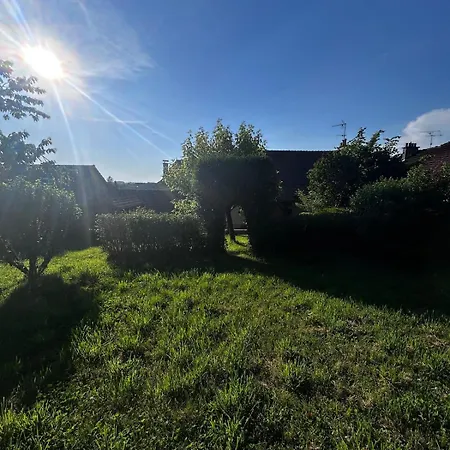 Maison Familiale Avec Charme Auvergnat Semesterbostad *